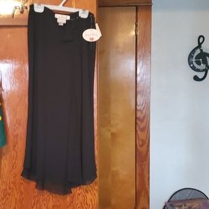 Beautiful Joseph Ribkoff coutour.